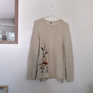Chunky Knit Sweater with Floral Embroidery Size Small
